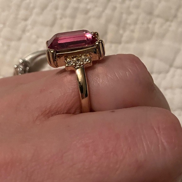 Set of Three Pink Cocktail Rings - Picture 5 of 7